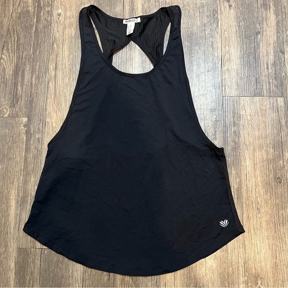 Forever 21 Tops - Women’s F21 Black Racer Back Workout Shirt Open Back Relax Fit Size XS